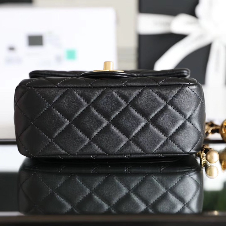 Chanel 香奈兒 Leather Goods