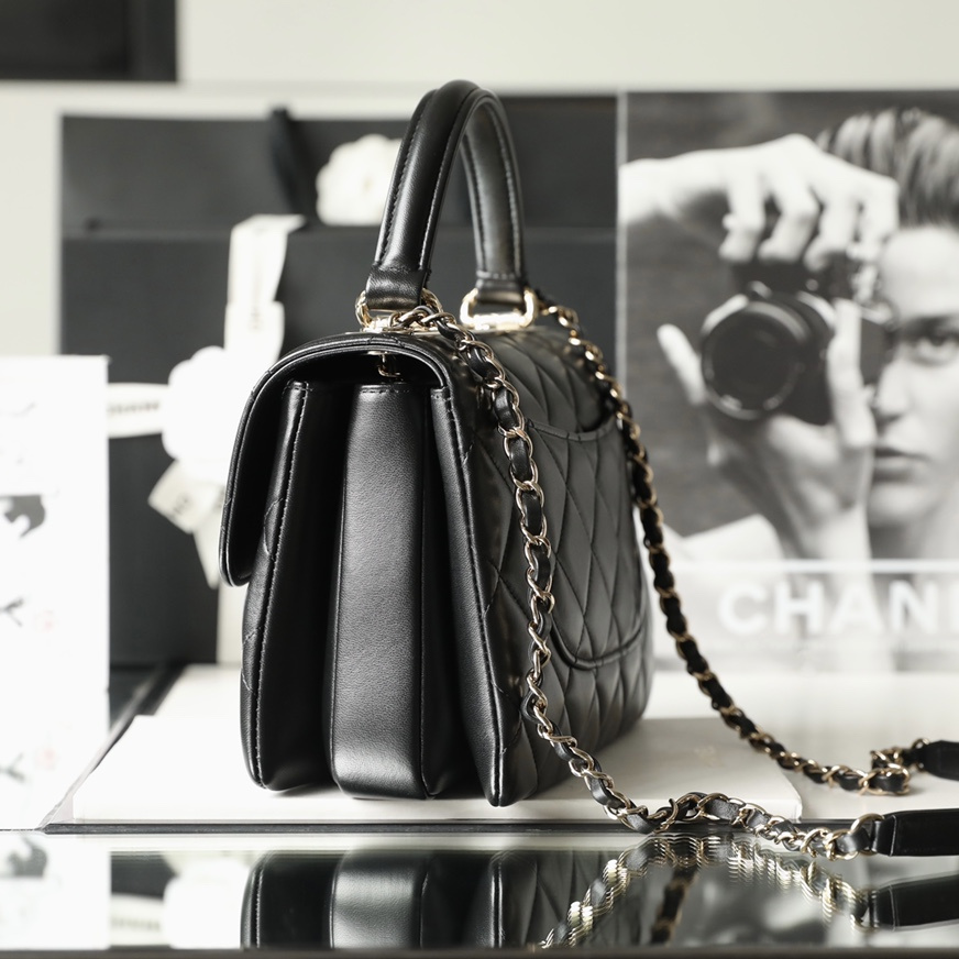 Chanel 香奈兒 Leather Goods