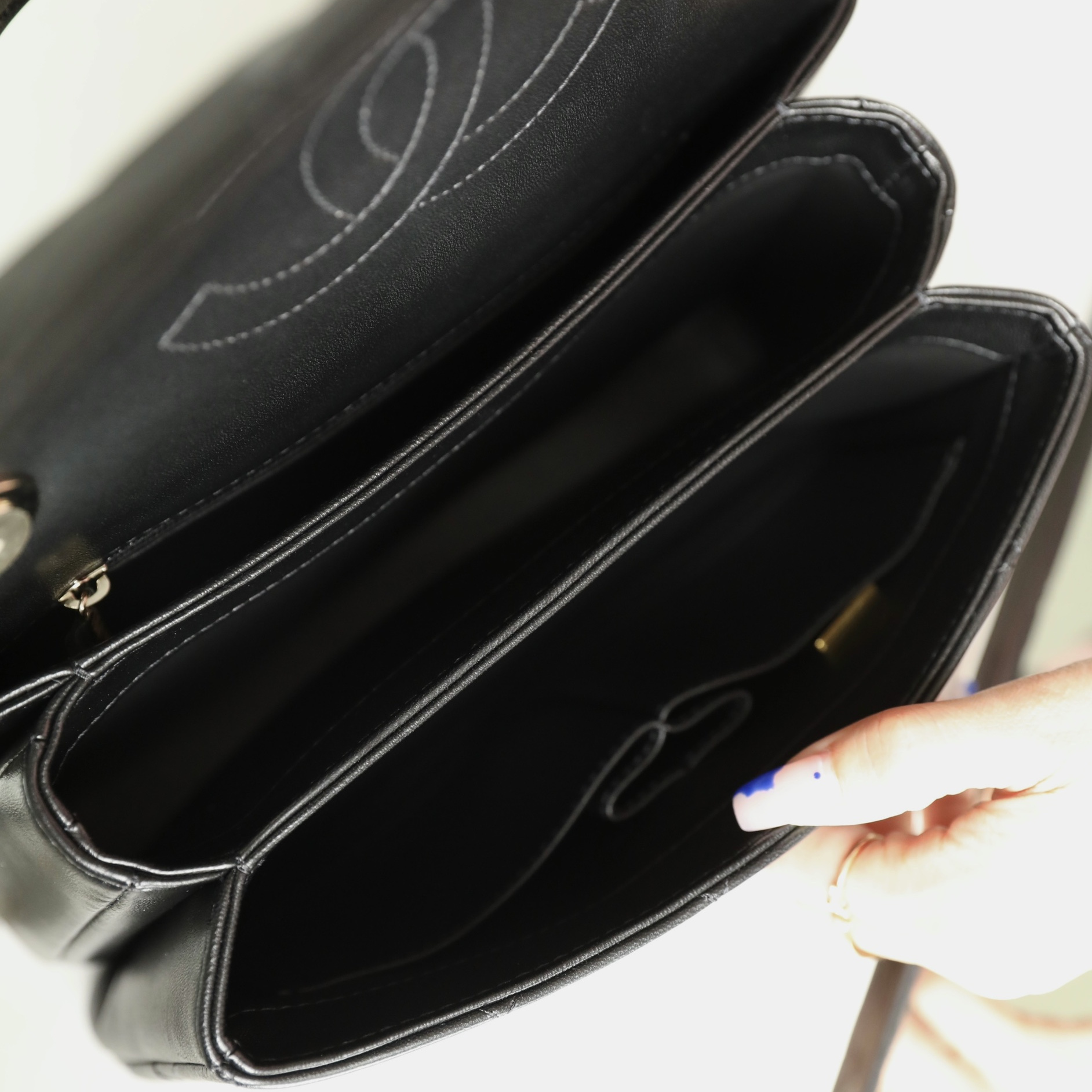 Chanel 香奈兒 Leather Goods