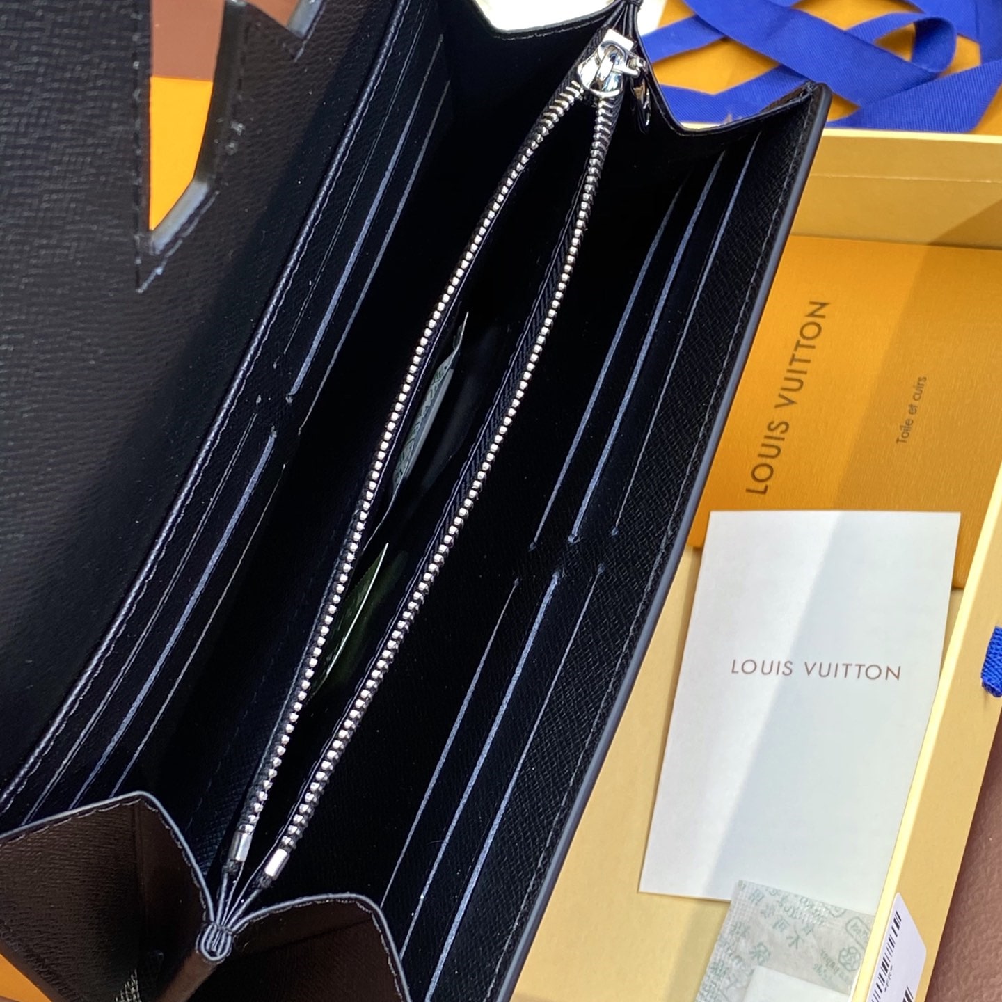 Louis Vuitton 路易威登 Leather Goods