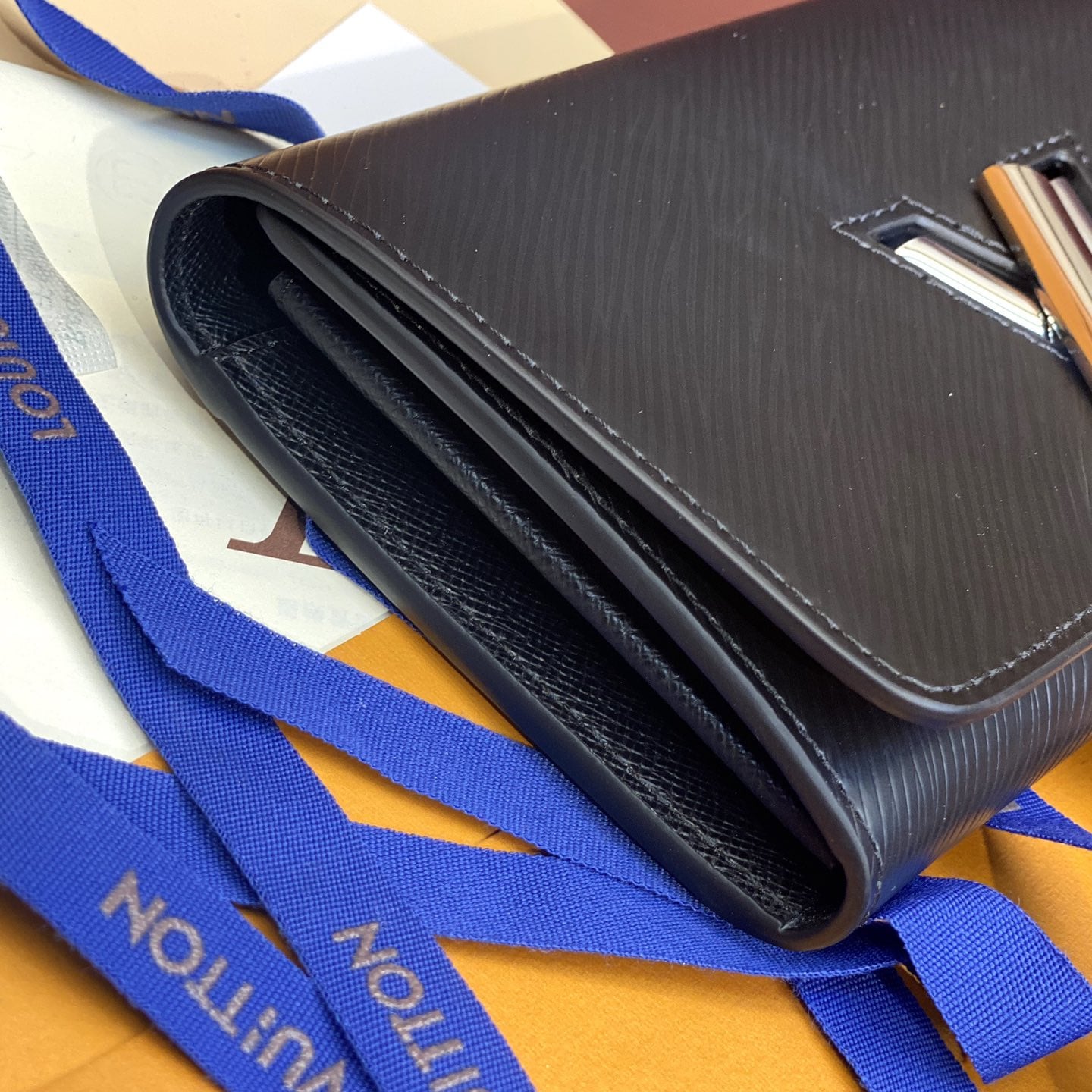 Louis Vuitton 路易威登 Leather Goods