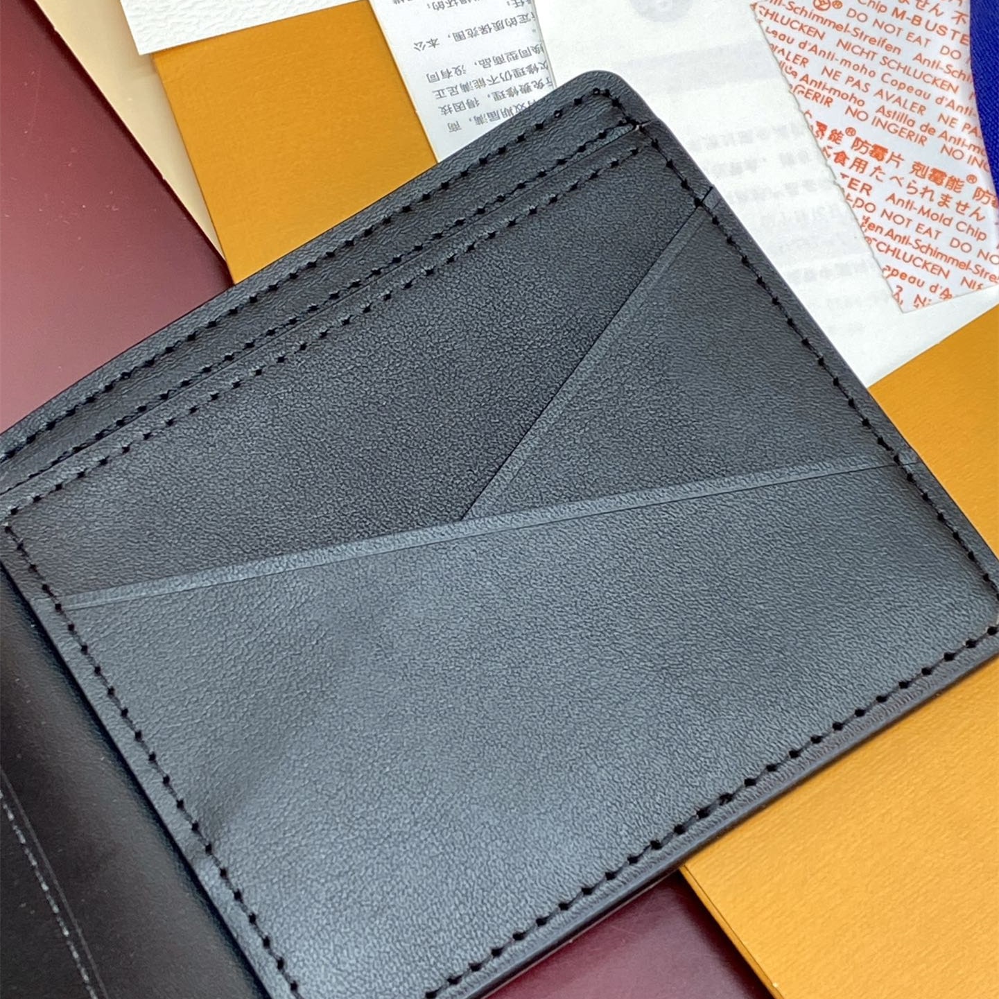 Louis Vuitton 路易威登 Leather Goods