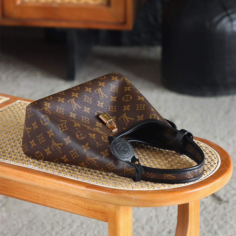 Louis Vuitton 路易威登 Leather Goods