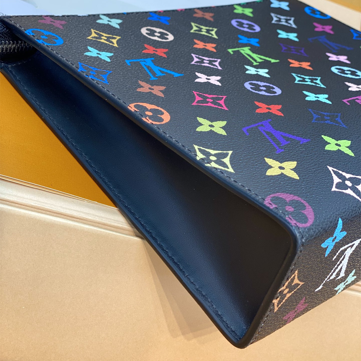 Louis Vuitton 路易威登 Leather Goods