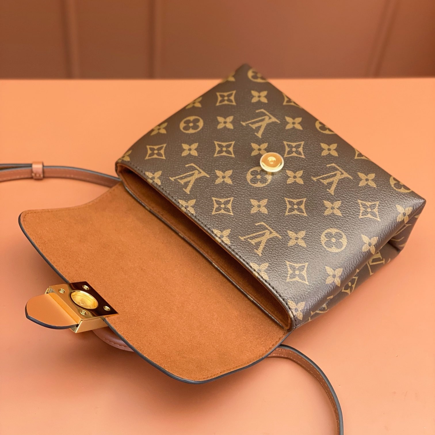 Louis Vuitton 路易威登 Leather Goods