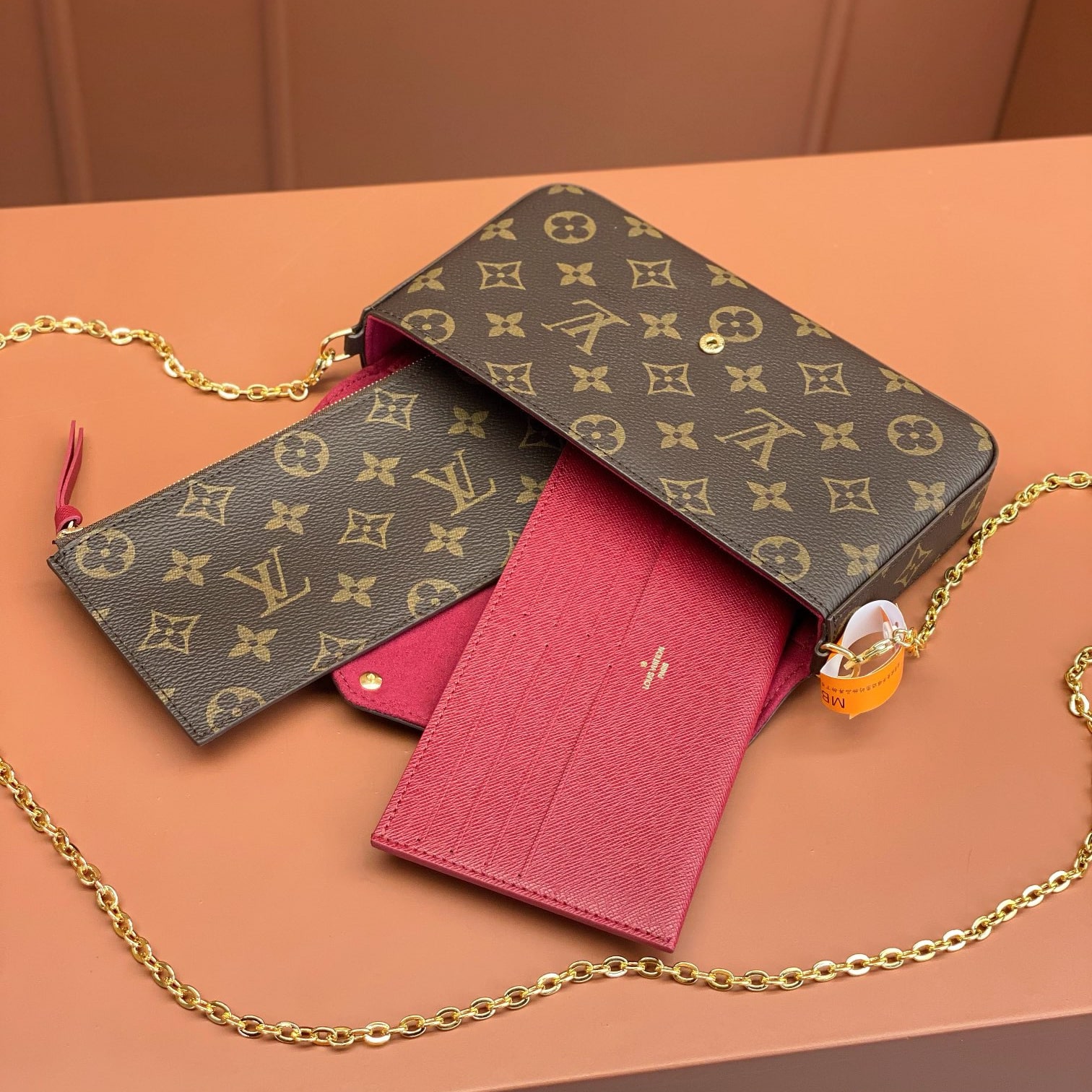 Louis Vuitton 路易威登 Chain Bag