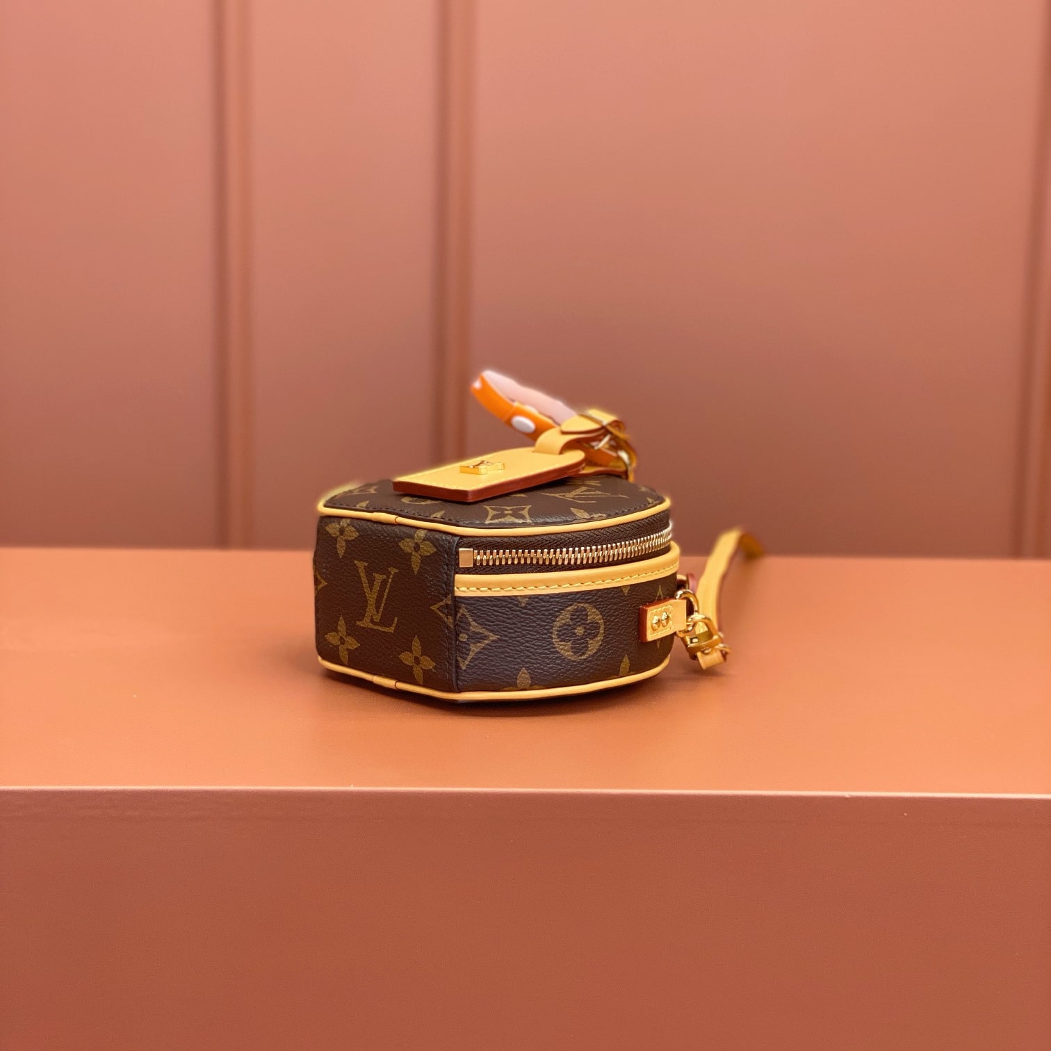 Louis Vuitton 路易威登 Leather Goods
