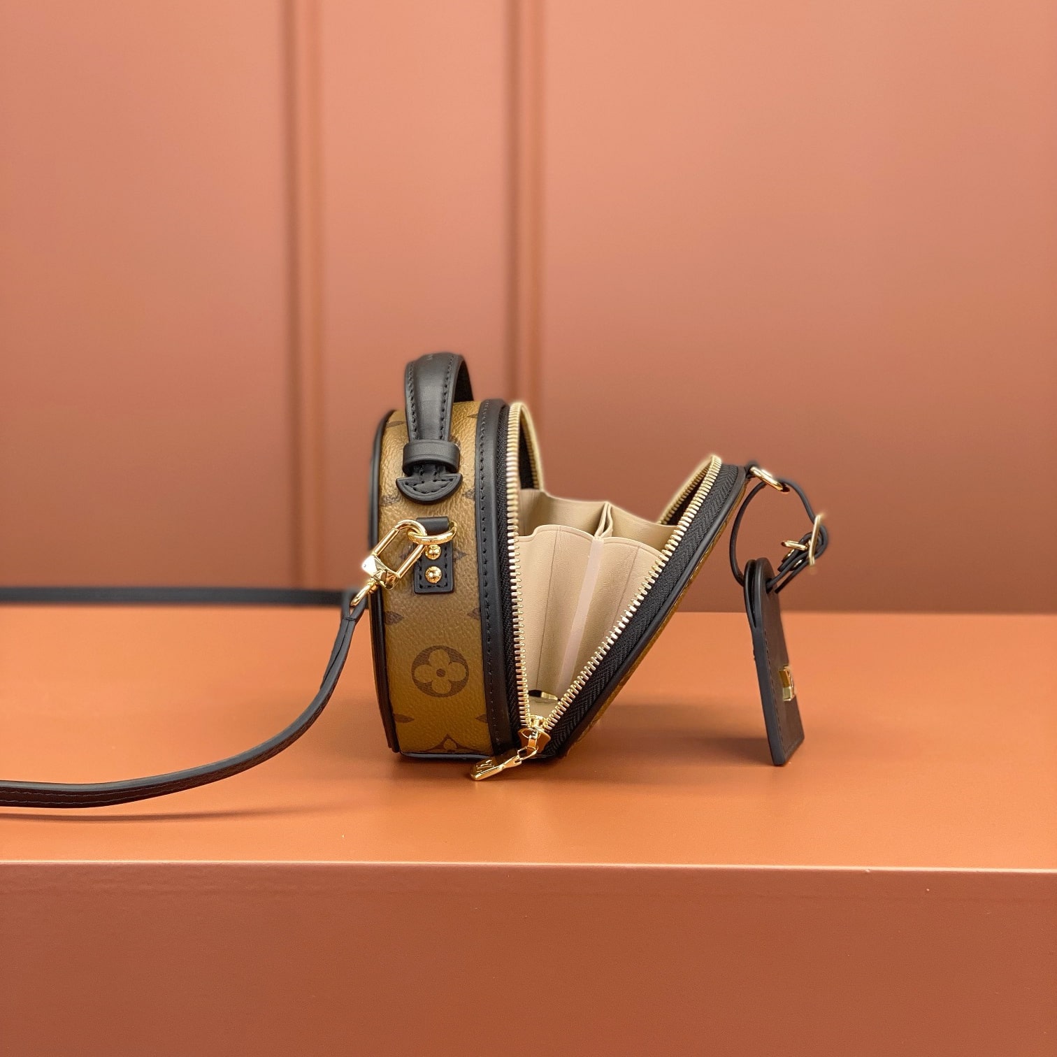 Louis Vuitton 路易威登 Leather Goods