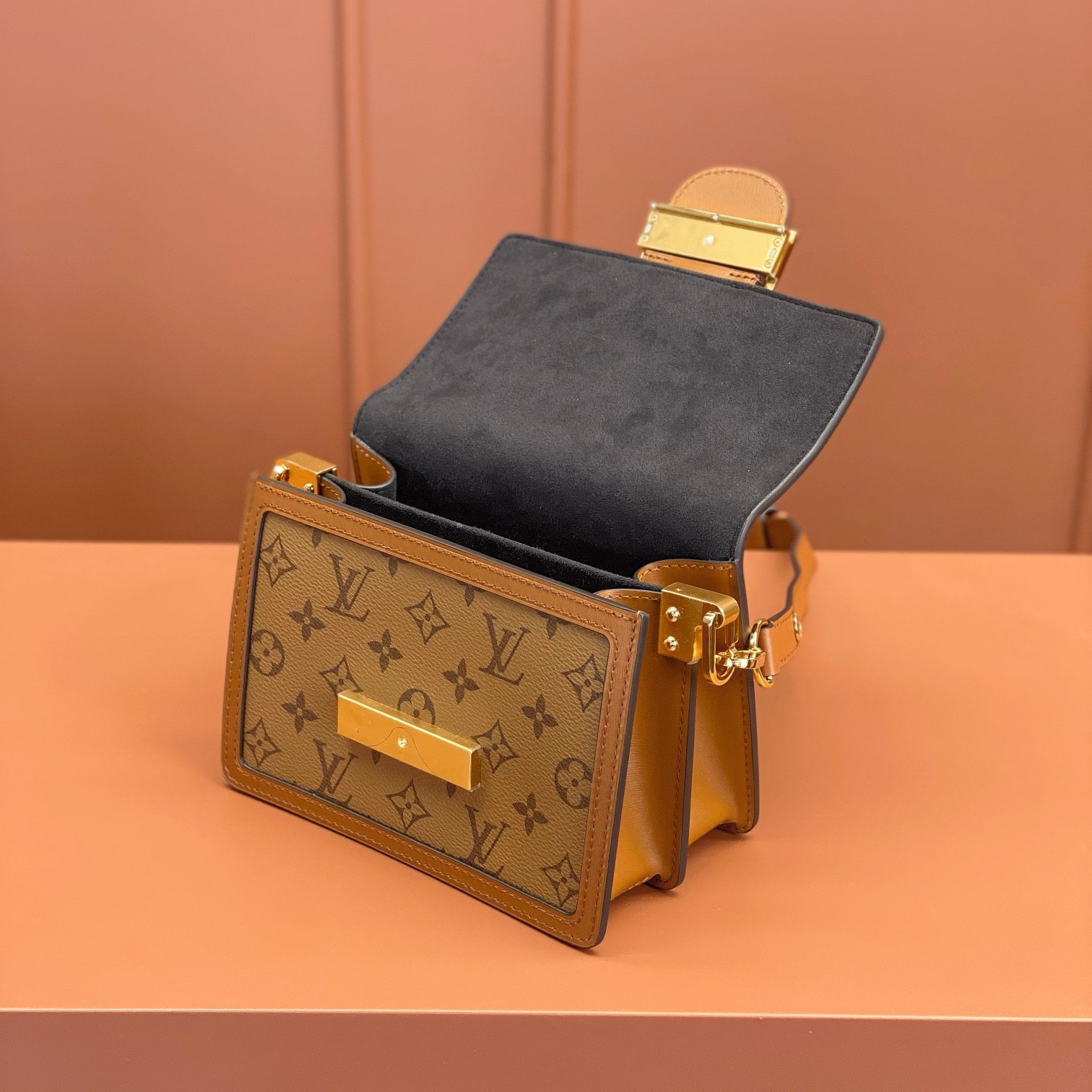 Louis Vuitton 路易威登 Leather Goods