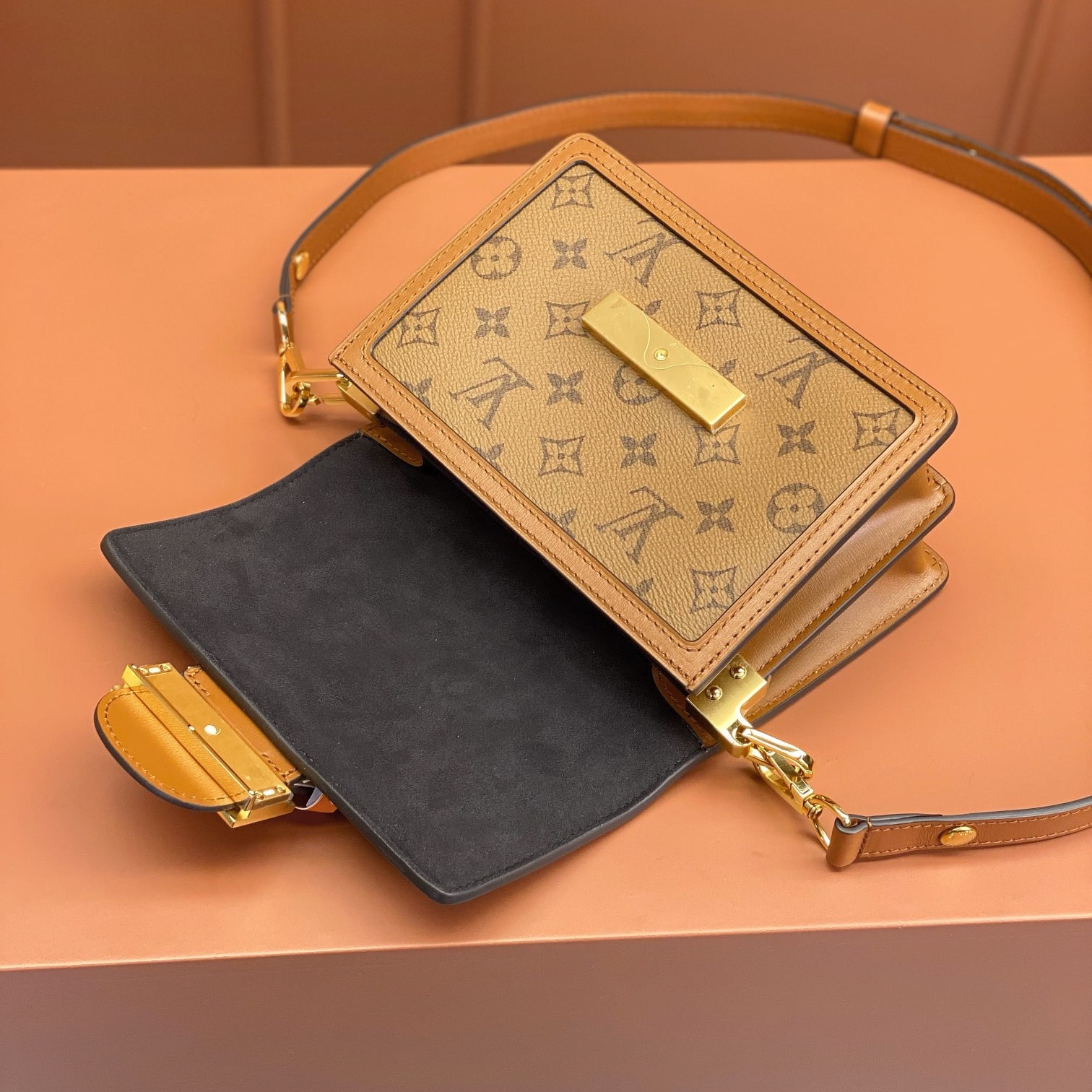 Louis Vuitton 路易威登 Leather Goods