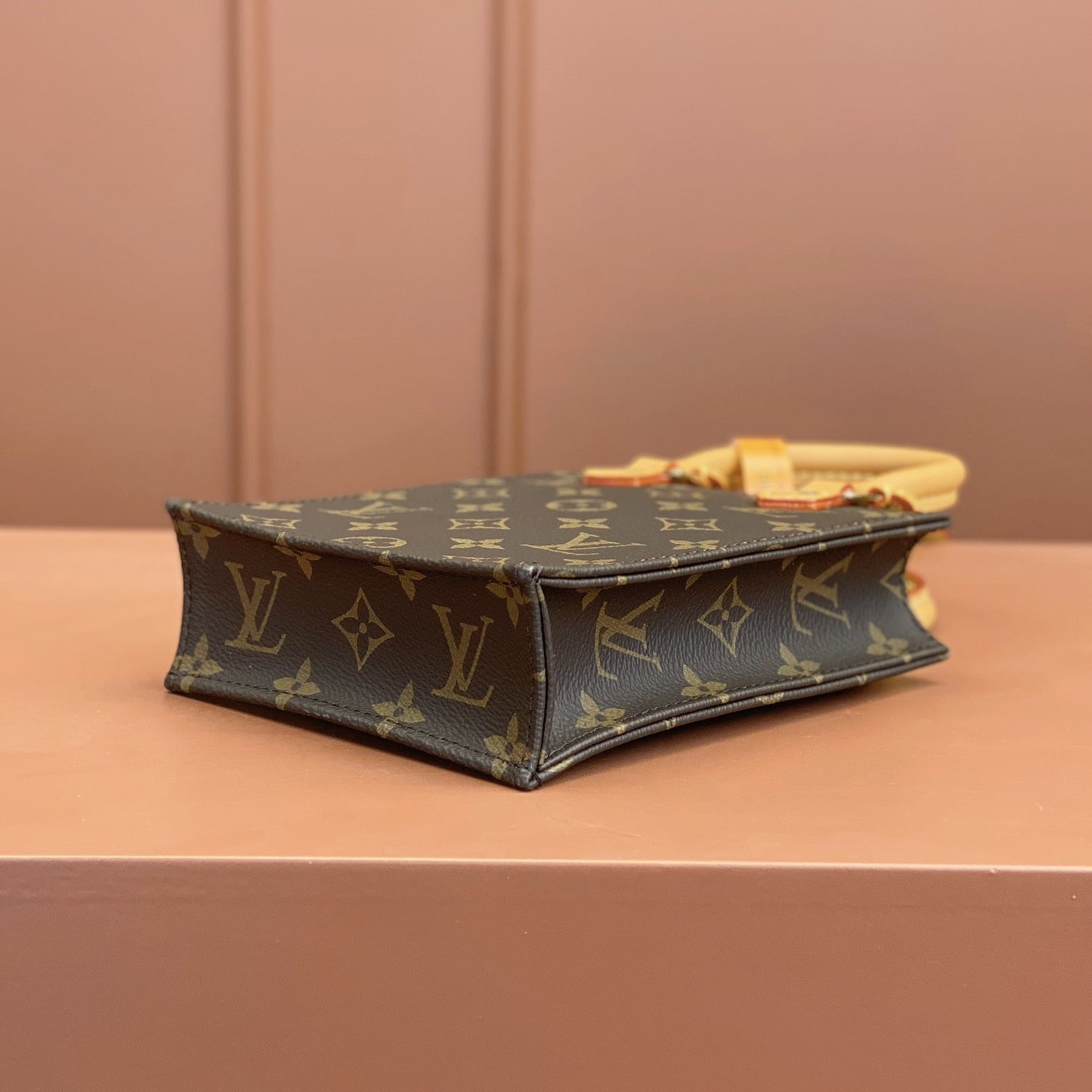 Louis Vuitton 路易威登 Leather Goods
