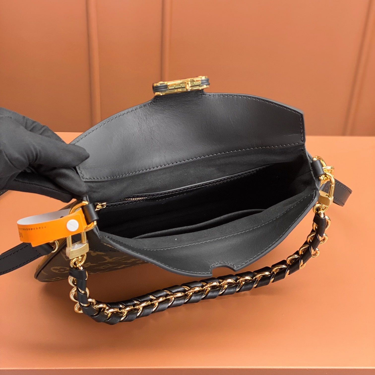Louis Vuitton 路易威登 Leather Goods