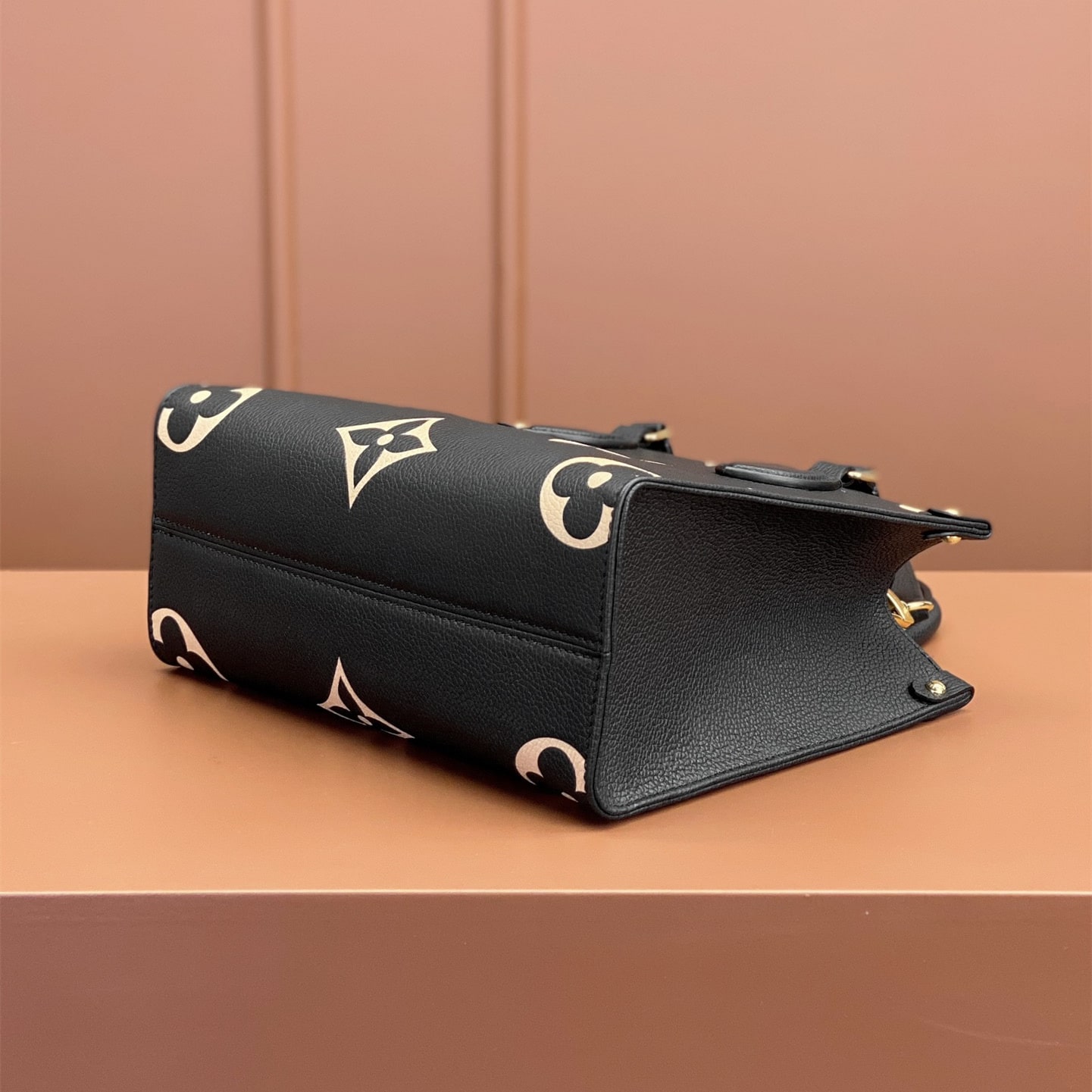 Louis Vuitton 路易威登 Leather Goods