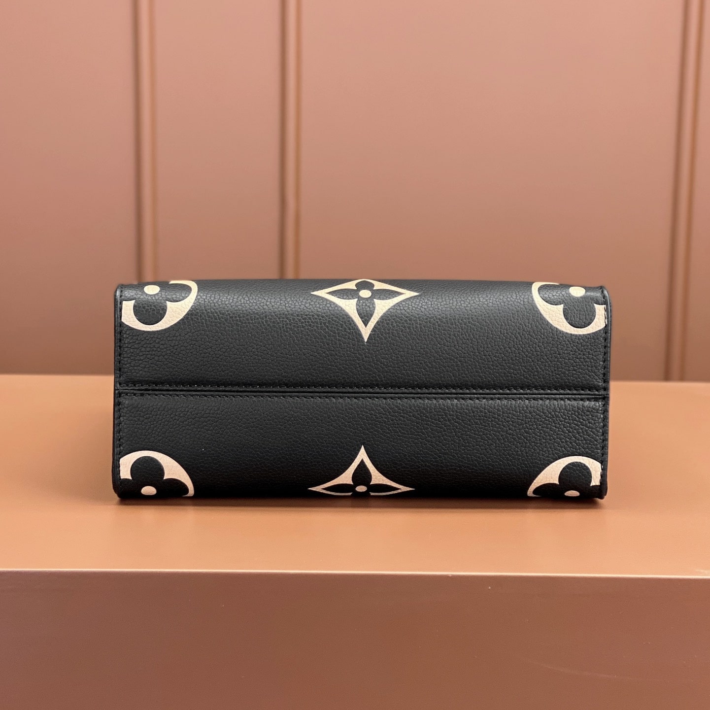 Louis Vuitton 路易威登 Leather Goods
