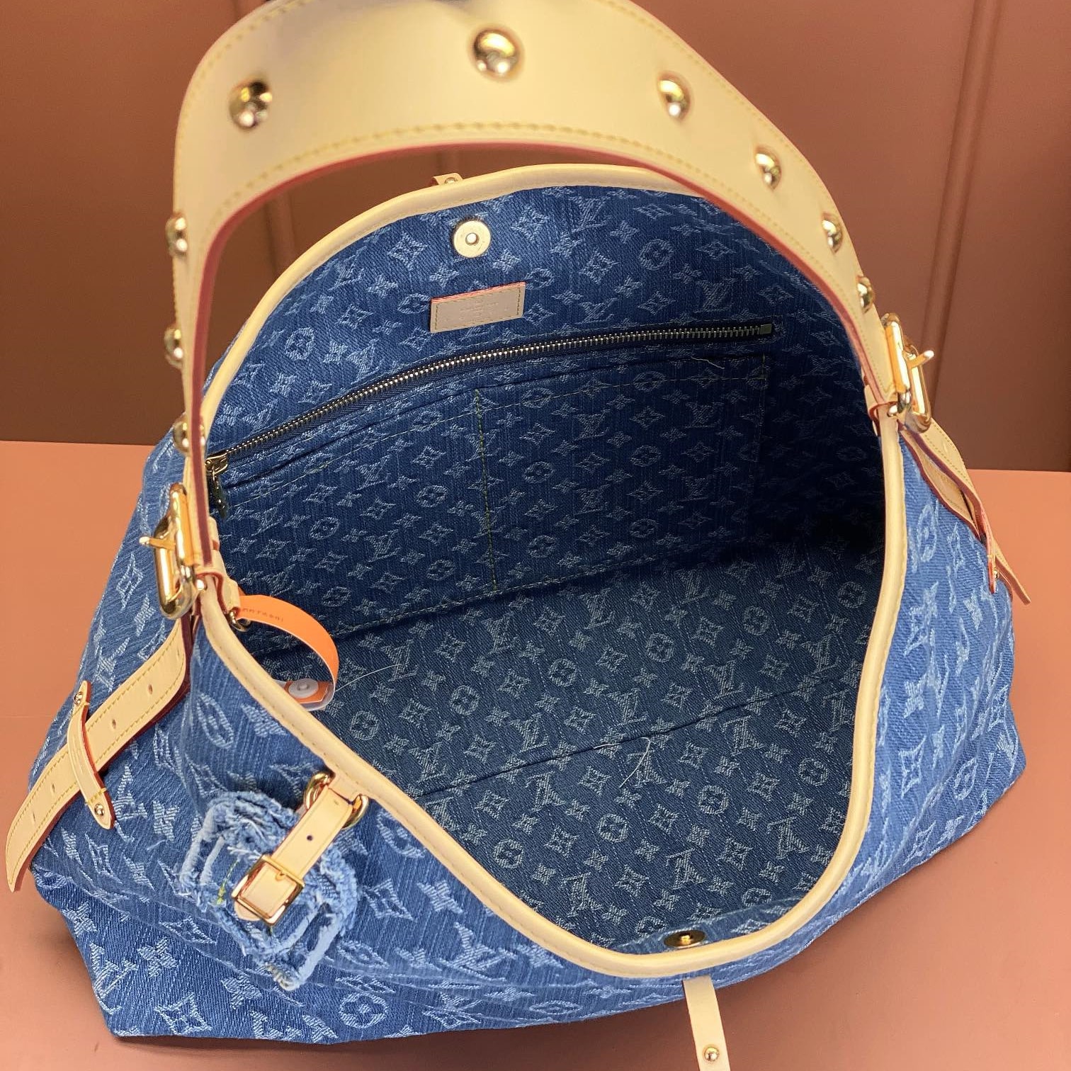 Louis Vuitton 路易威登 Leather Goods