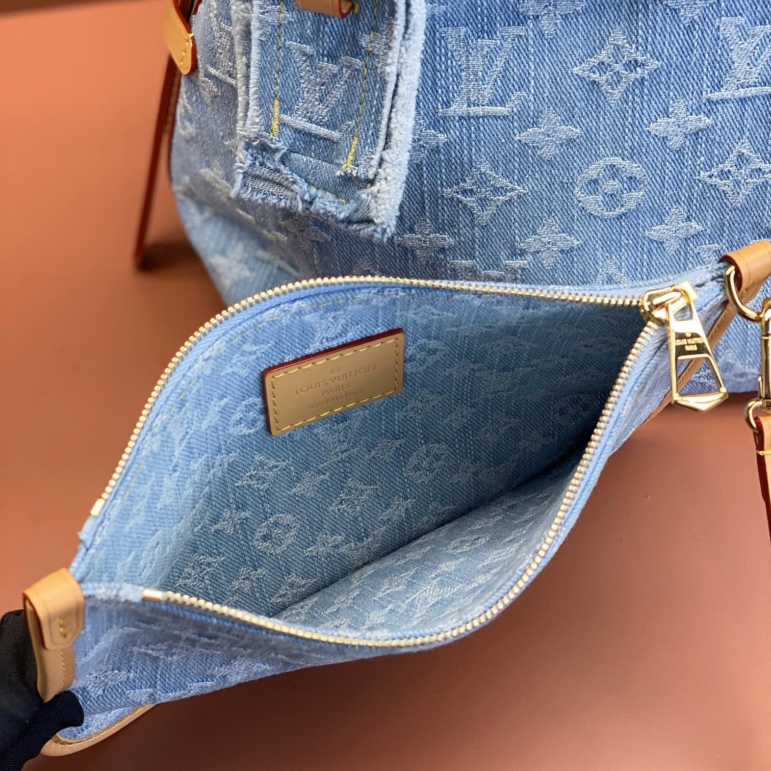 Louis Vuitton 路易威登 Leather Goods