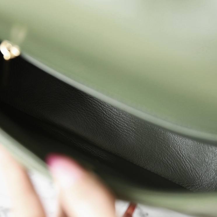 Chanel 香奈兒 Leather Goods