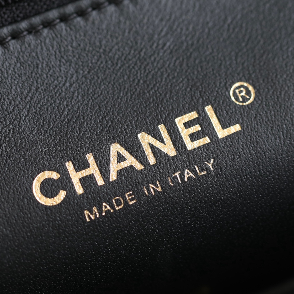 Chanel 香奈兒 Leather Goods