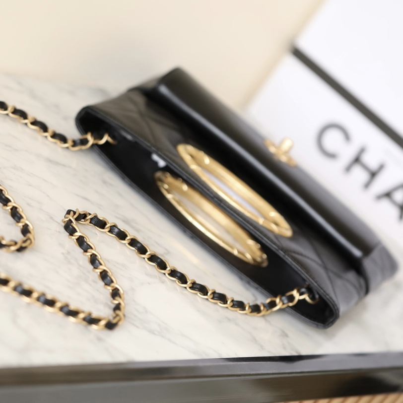 Chanel 香奈兒 Leather Goods