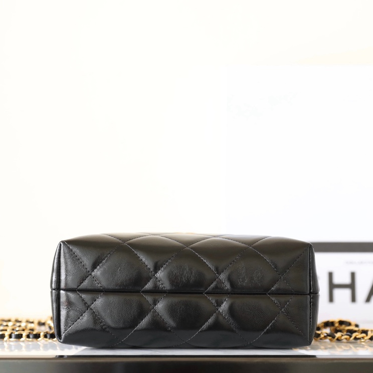 Chanel 香奈兒 Leather Goods