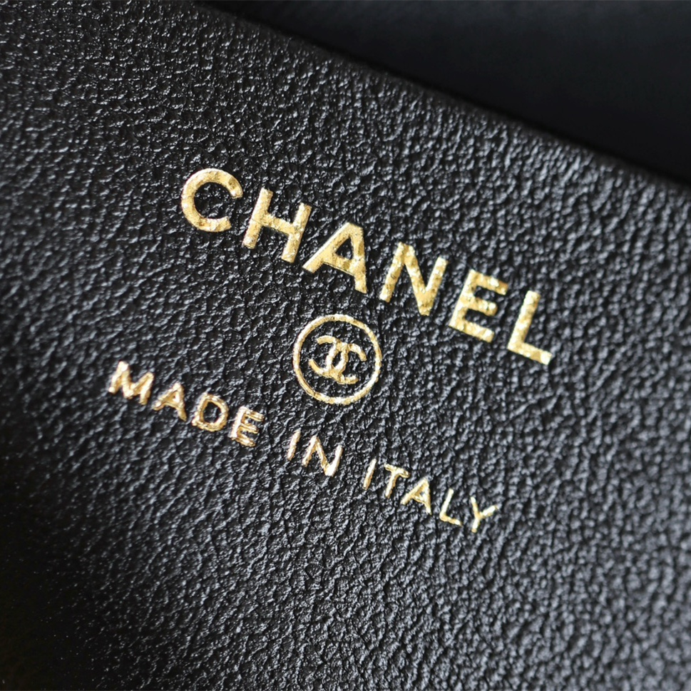 Chanel 香奈兒 Leather Goods