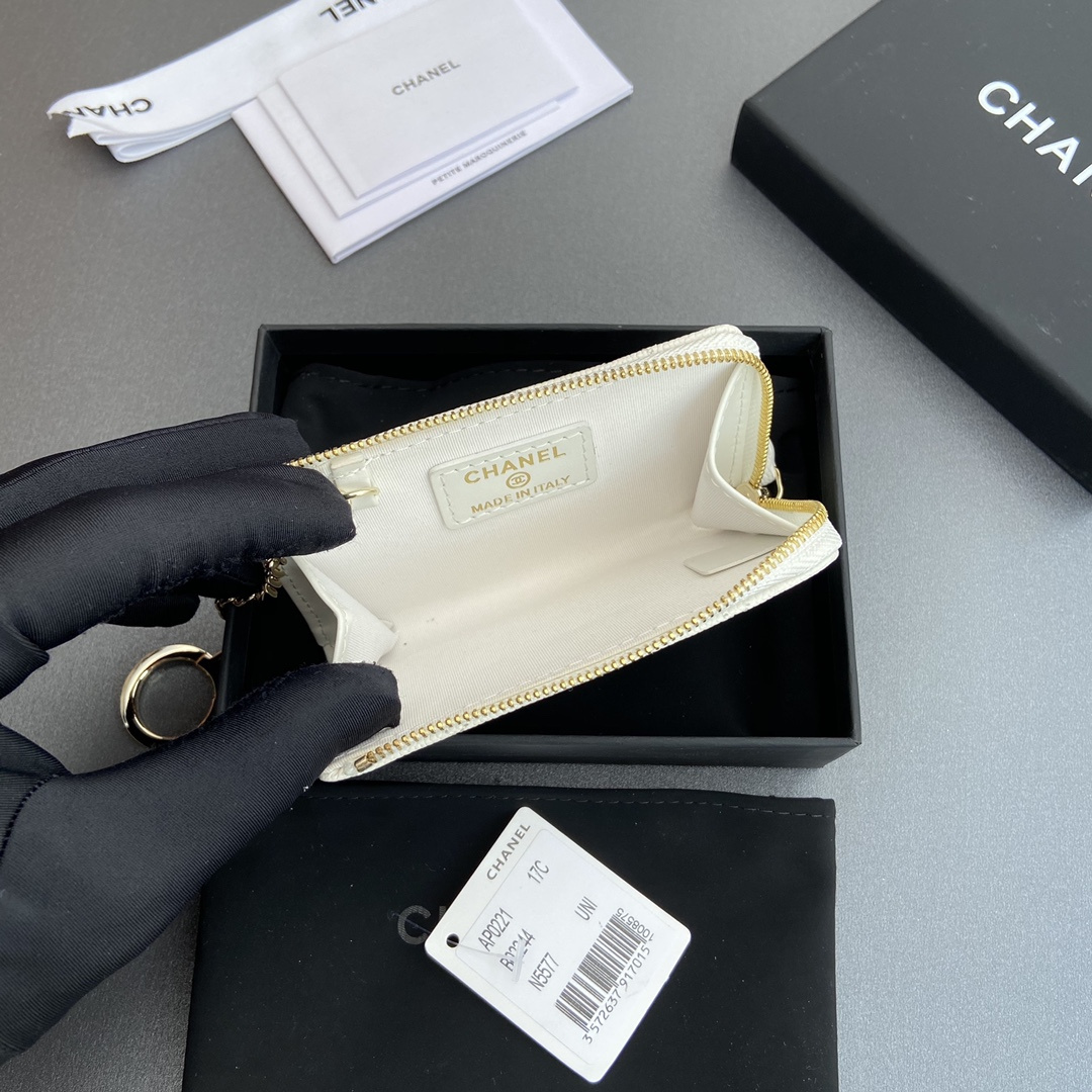Chanel 香奈兒 Leather Goods