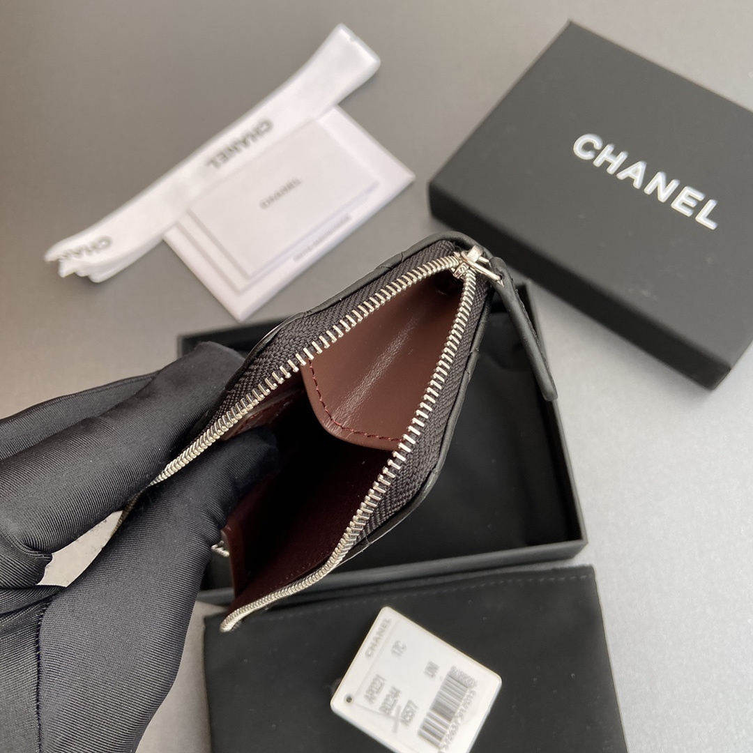 Chanel 香奈兒 Leather Goods