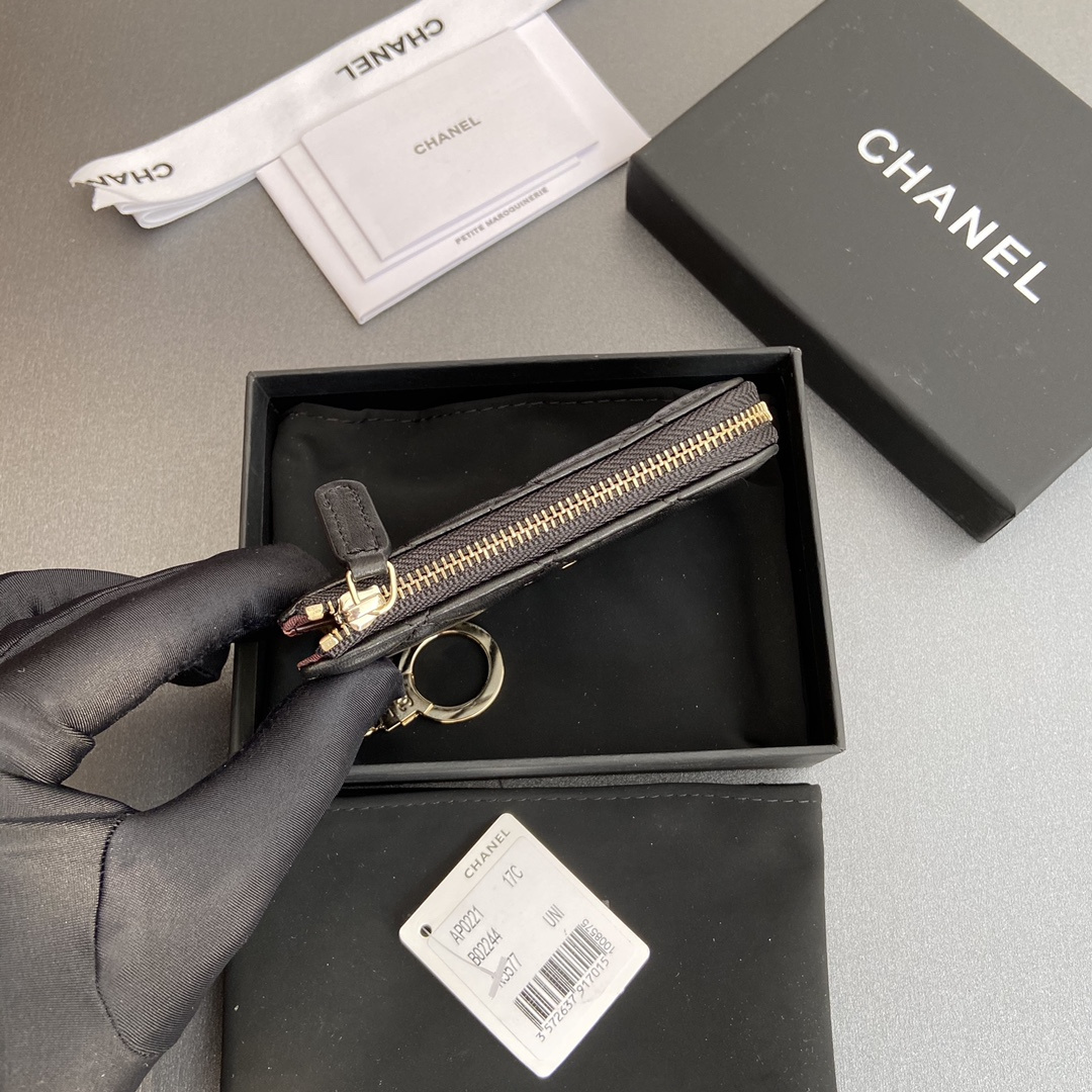 Chanel 香奈兒 Leather Goods