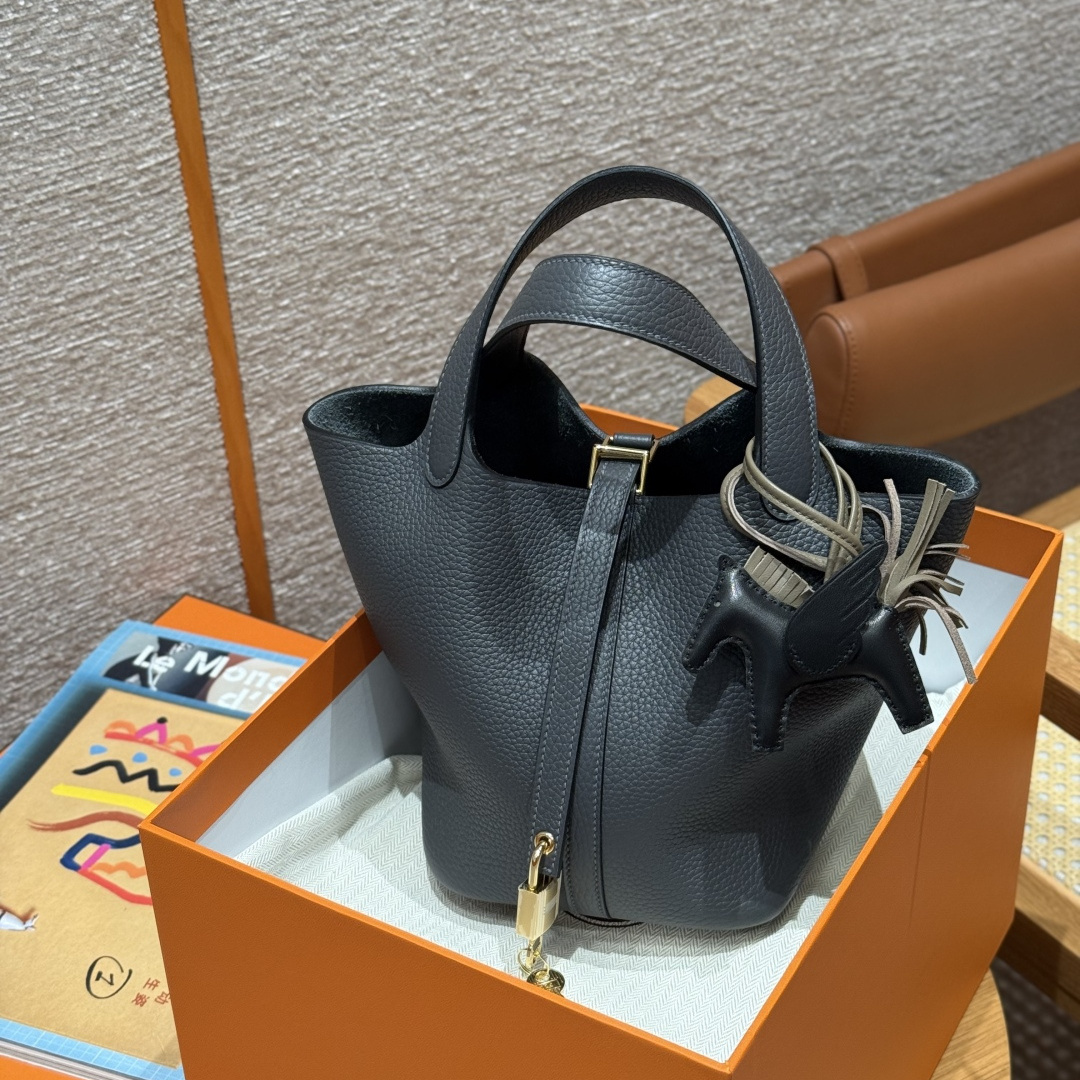 Hermès 愛馬仕 Leather Goods