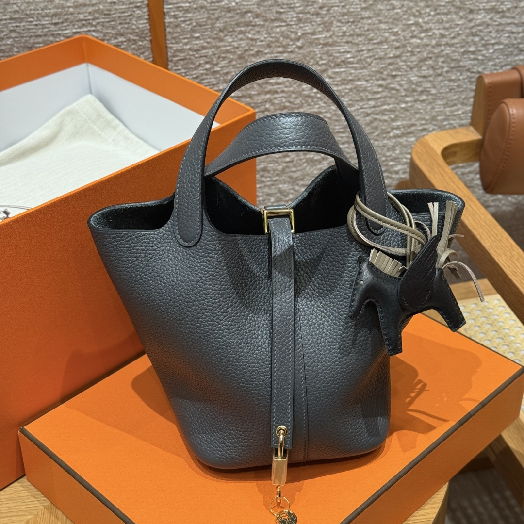 Hermès 愛馬仕 Leather Goods