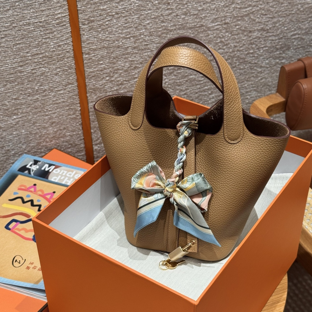 Hermès 愛馬仕 Leather Goods