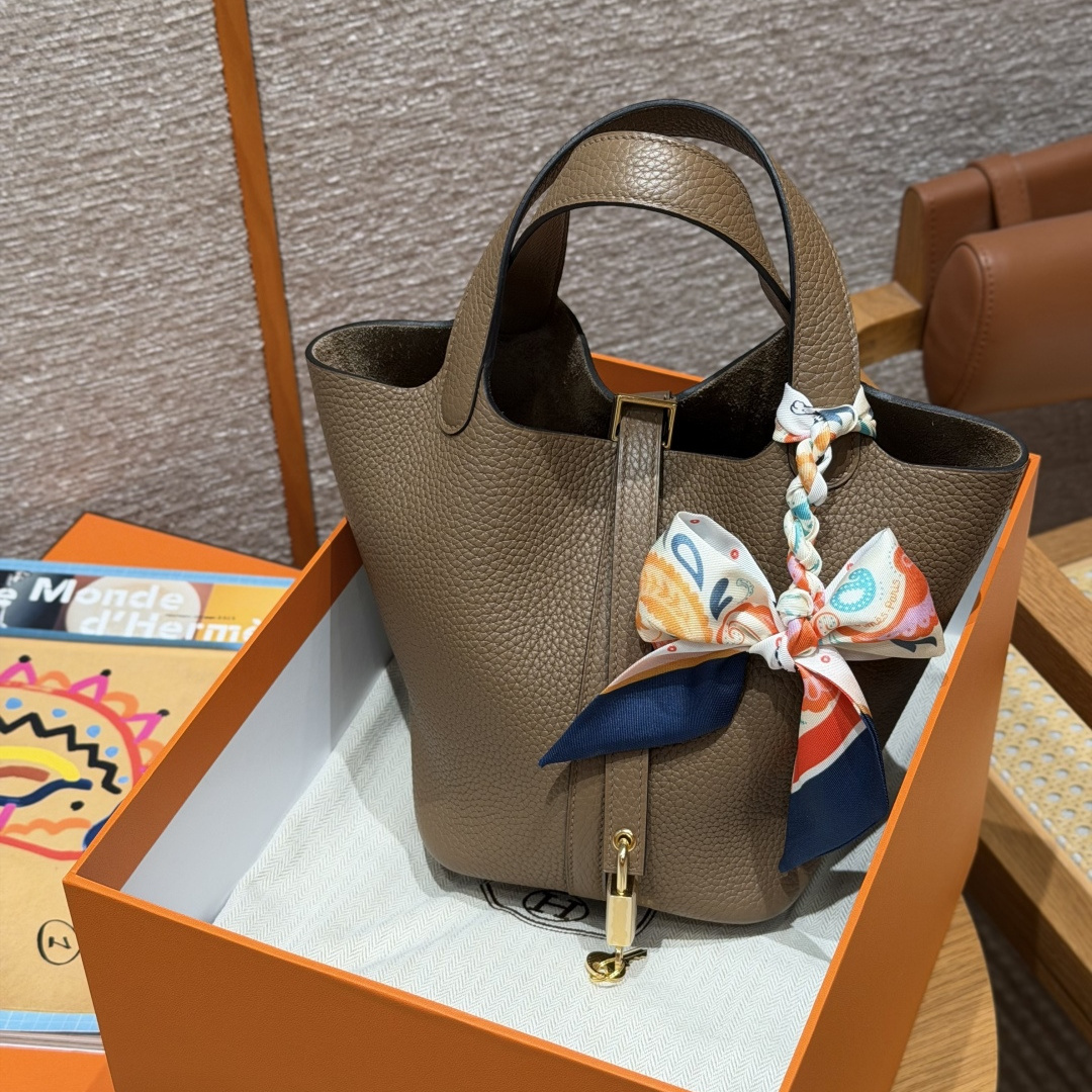 Hermès 愛馬仕 Leather Goods