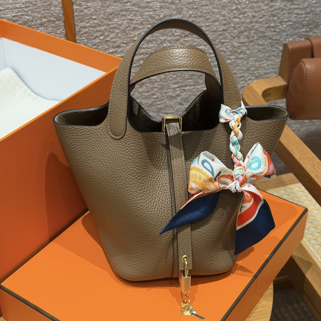 Hermès 愛馬仕 Leather Goods
