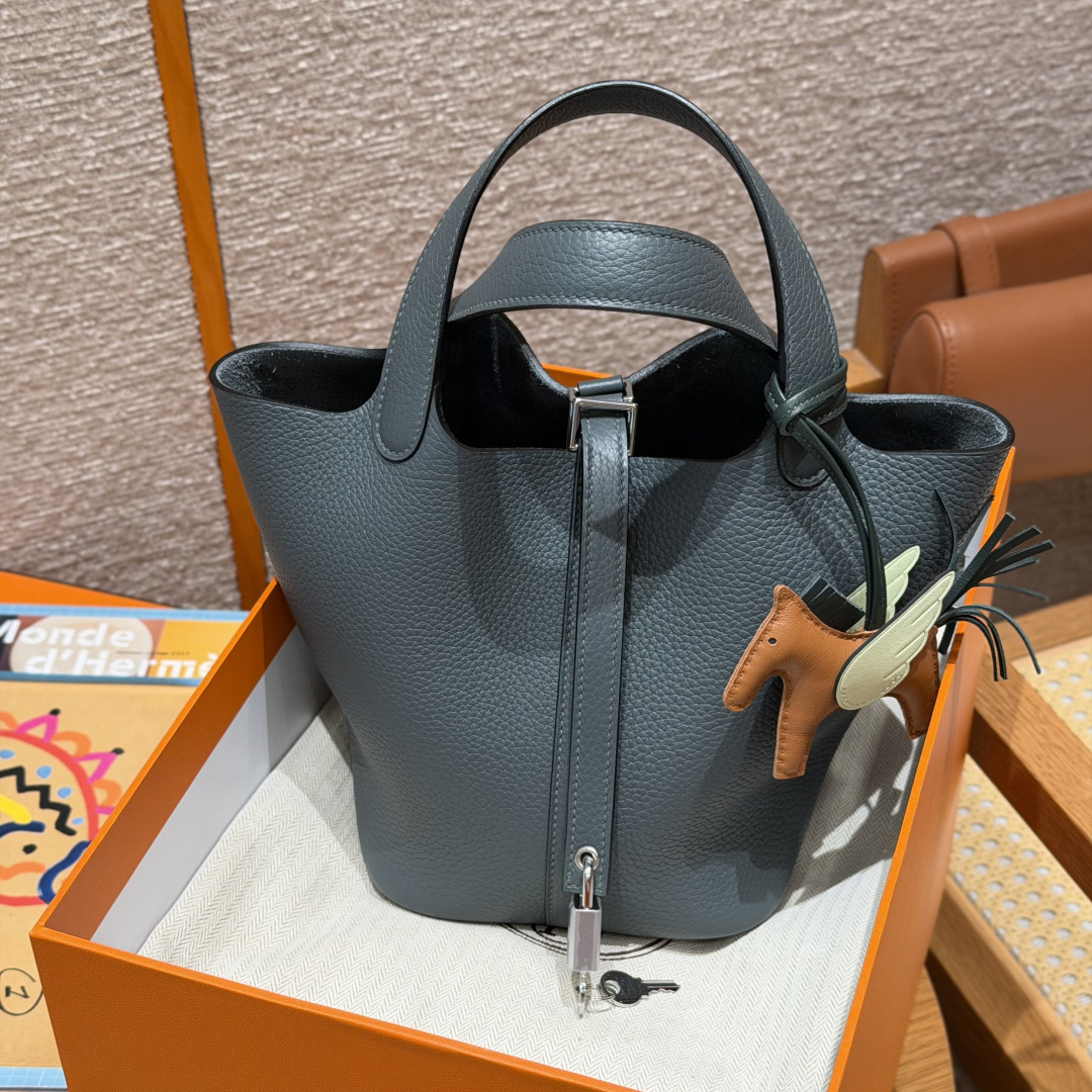 Hermès 愛馬仕 Leather Goods