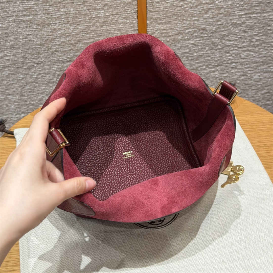 Hermès 愛馬仕 Leather Goods