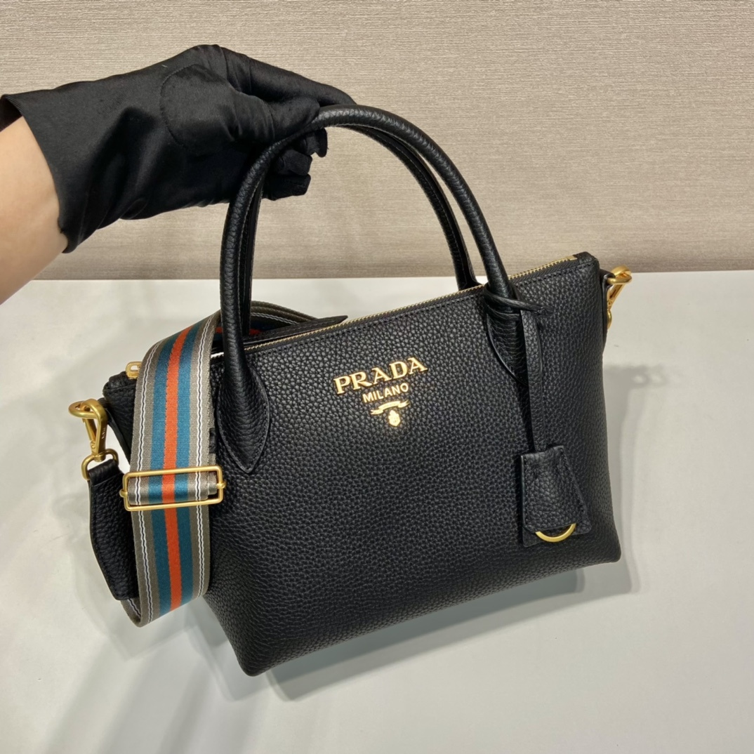 Prada 普拉達 Leather Goods