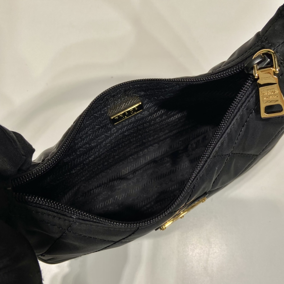 Prada 普拉達 Leather Goods